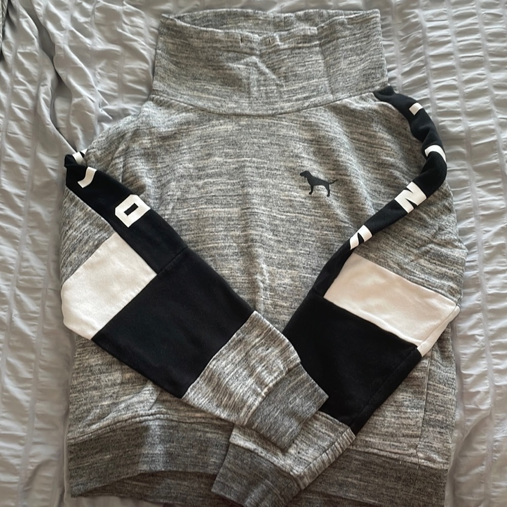 PINK!! GREY LONG SLEEVE/ HOODIE